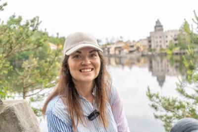 Sunniva (32) «bor» i Dyreparken: – Drømmen er å gifte meg her!
