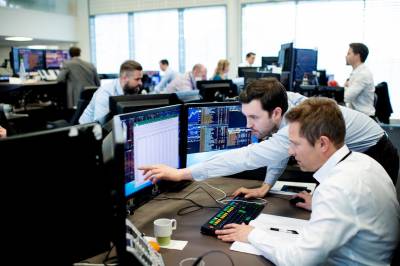 Nordea-strateg Joachim Bernhardsen spår bred børsoppgang. Dette anbefaler han nå.