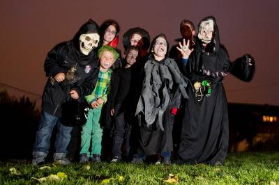 Advarer foreldre om barn uten refleks på halloween