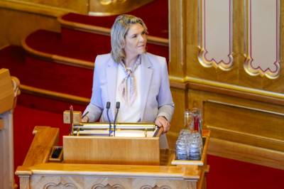 Listhaug om statsbudsjettet: – Gir med teskje og tar med sleiv