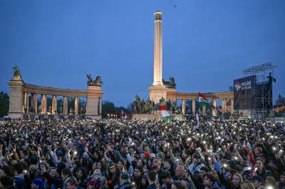 «Kamerater, det er slutt!»