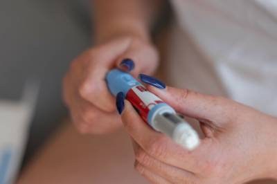 Beslaglegger falske slankesprøyter: - Stor risiko