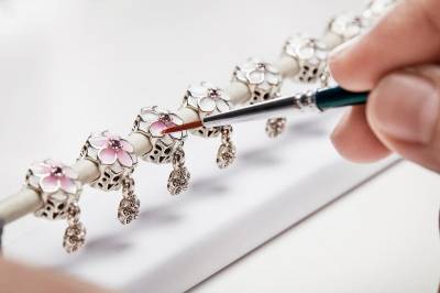 Smykkeaksje opp 9 prosent