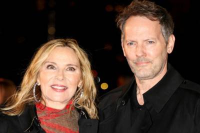 Giftet seg med 14 år yngre mann