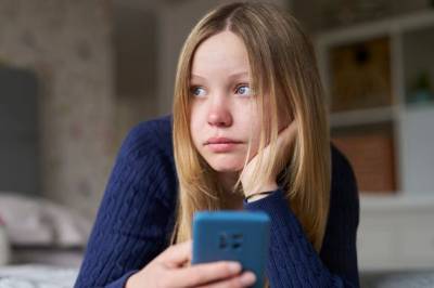 Mer bruk av sosiale medier henger sammen med mer nettmobbing – men ikke slik vi trodde