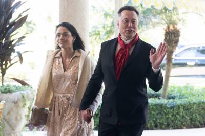 Elon Musks partner avslører brått brudd