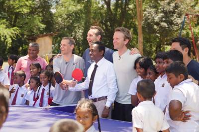 Bordtenniskameratene: Donasjonen