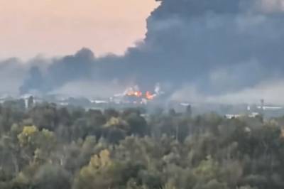 Ukrainske droner rammet oljeraffinerier langt inne i Russland