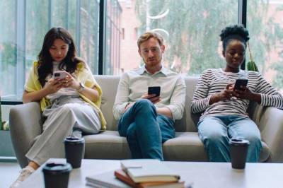 3 forskere om hva mobil­bruken gjør med oss