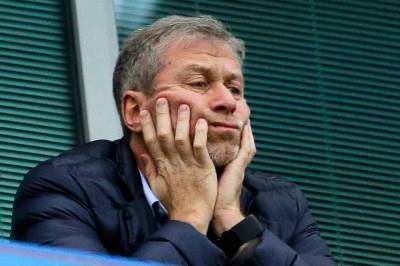 Storbritannia beordrer Abramovitsj til å overføre Chelsea-milliarder til Ukraina-ofre