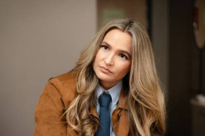 Får reaksjoner på at hun er 38 år, singel og barnløs: – Jeg er så lei av presset