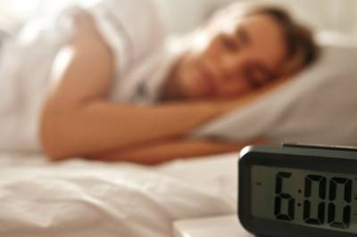 Nå skal klokka stilles - men hvilken vei?