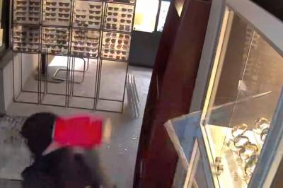 Etterlyst etter sleggeinnbrudd i Oslo