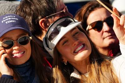 Kjærestene rørt av gullguttene: – Det er veldig deilig