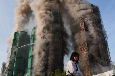 Storbrann i Hongkong: Flere personer fanget