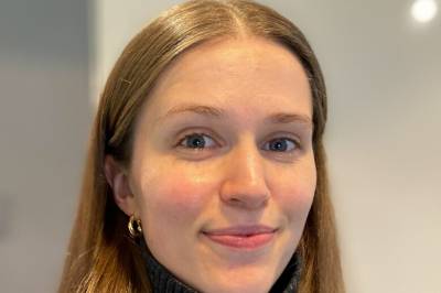 Norge «skriker» etter lærere, men lektor Thea (29) får ikke jobb
