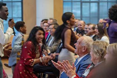 Fargespill mister støtte: – Overraskende