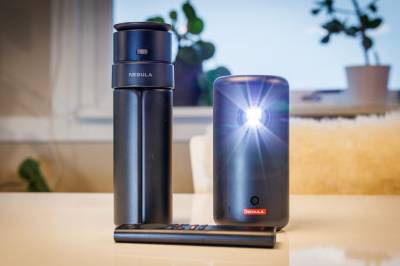 Kjekk miniprojektor, men her er tilbehøret nesten essensielt