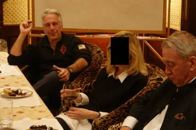 Rystet av Epstein-avsløringer: - Begynte å gråte