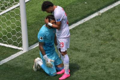 Iran-keeper blir hylla: – Gjer VMs beste redning