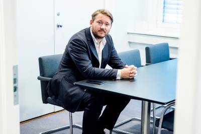 Knust av indeks i 2026 – meglerhuset tar inn tre tungvektere i månedsporteføljen