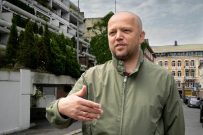 Vedum ut mot bankene: – De skyver det foran seg