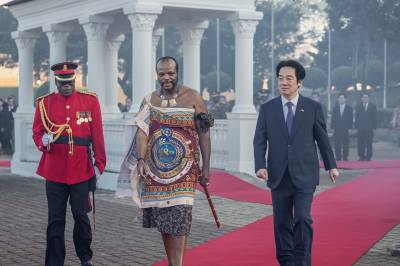 Kina forsøkte stoppe turen til Taiwans president. «Rotteaktig», sa Kina da han kom seg dit.