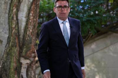 Medier: Burnham utvekslet meldinger med falsk Trump-topp