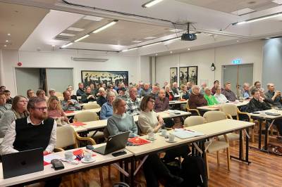 Midt i vindkraft­strid steg medlems­tallet i ord­førerens parti kraftig