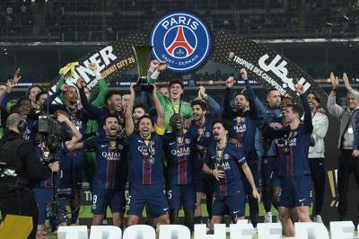 PSG overvinner en sen skrekk og vinner Trophée des Champions (den franske supercupen) etter straffesparkkonkurranse