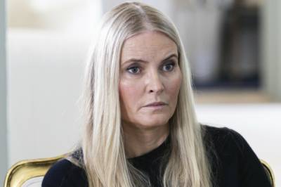 Bryter med Mette-Marit