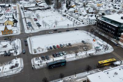 Kranglet igjen om Kefastomta: – Det må finnes en bedre måte å bruke pengene på