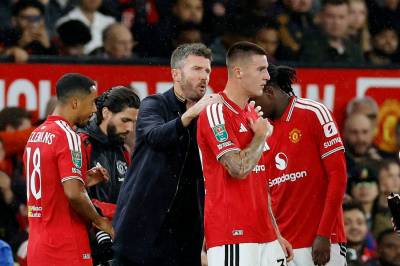 Mener United-alarmen ringer for Carrick: – Vet hvor dette ender