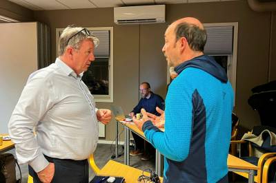 Lakselvvassdragets fiskeforvaltning: Drama fra første stund