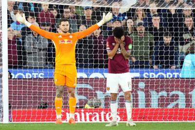 Ellevill straffedramatikk da Leeds tok seg til semifinale