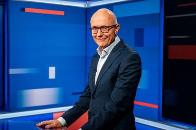 Han er den første gudbrandsdølen som er ordinert som katolsk prest siden reformasjonen. Møte Mathias Ledum på TV klokka 1930!