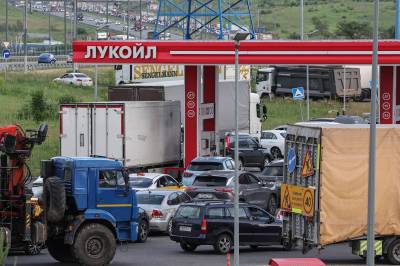 Mange russiske bensinstasjoner stenger