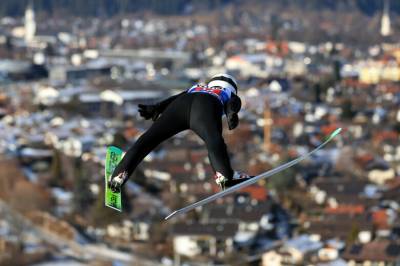Norsk fiasko i nyttårshopprennet: Beste norske på 16. plass