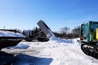 800 lastebillass med snø skal redde NNM: – Det smelter ikke bort