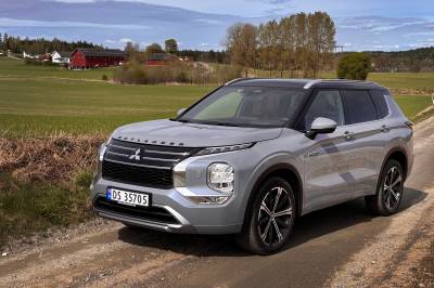 Biltest av Mitsubishi Outlander: Gubbebilens gjenfødsel