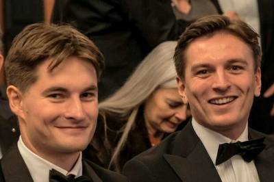 - Her er kjæresten min