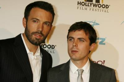 Ben Affleck og broren i sorg etter morens død