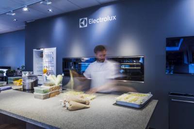 Vill volatilitet fredag: Både edle metaller og flere viktige aksjer beveget seg mye