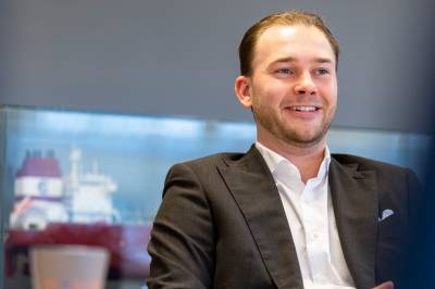 Henrik (26) har Norges best betalte yrke