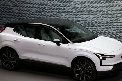 Volvo tilbake­kal­ler 40.000 model­ler