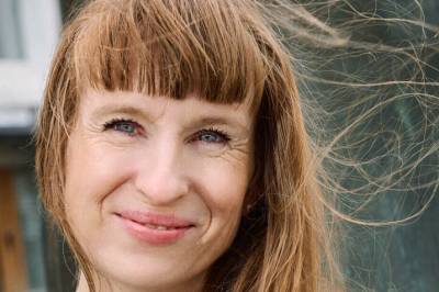 – Vi puster inn plast fra klesvasken vår