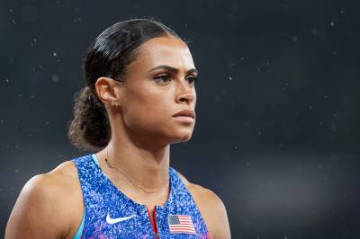 Amerikansk friidrettsstjerne deler gladnyhet