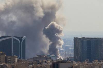 Nye angrep mot Irans hovedstad