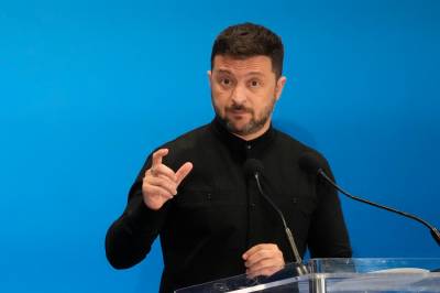 Zelenskyj: 1800 droneangrep på en uke