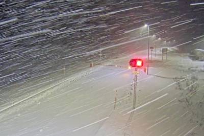 Kraftig uvêr i nord – garasje tatt av vinden